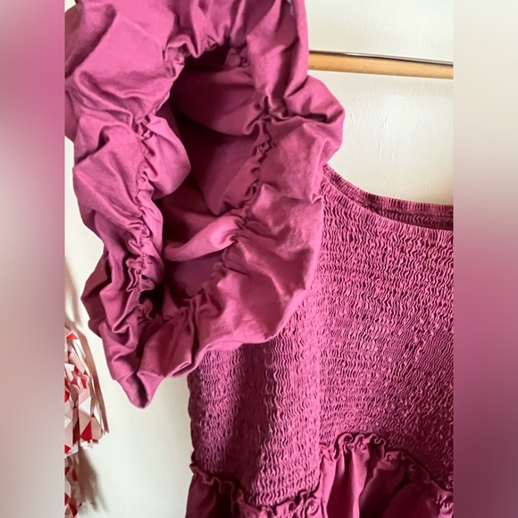 And now this dress - Picture 4 of 5